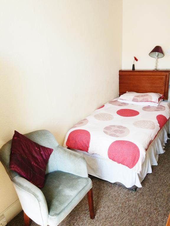 The County Hotel Grimsby Room photo
