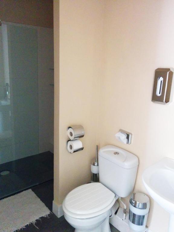 The County Hotel Grimsby Room photo